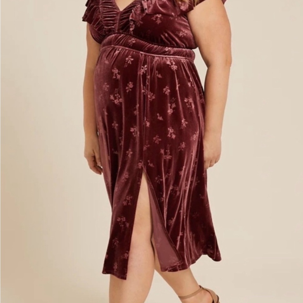 Elegant Velvet Mauve Dress
